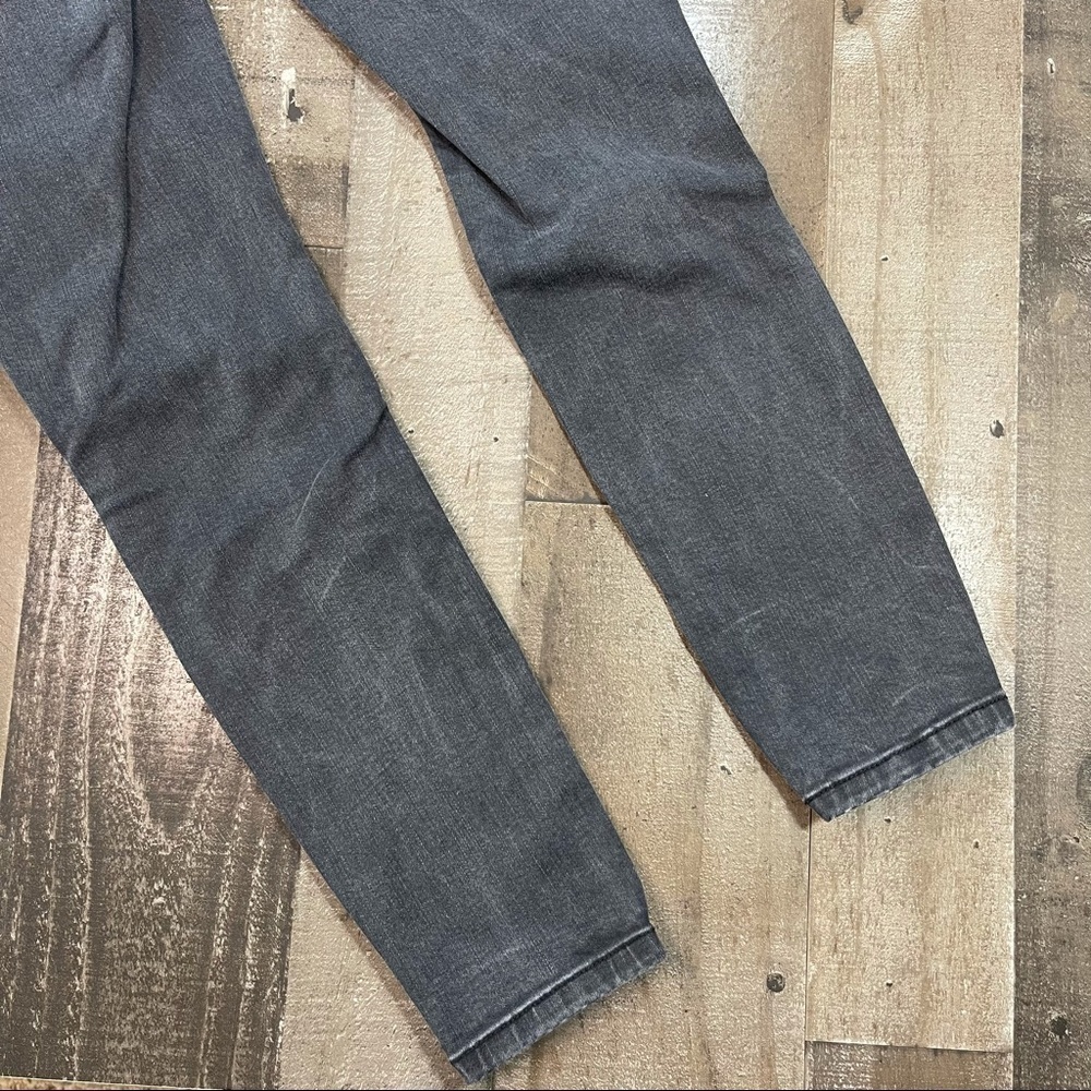 Free People Distressed Skinny Jean size 27 - Picture 7 of 10